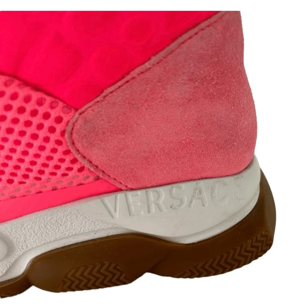 Versace Chain Reaction Sneaker
Neoprene Hot Pink Size 41 - Picture 4 of 10